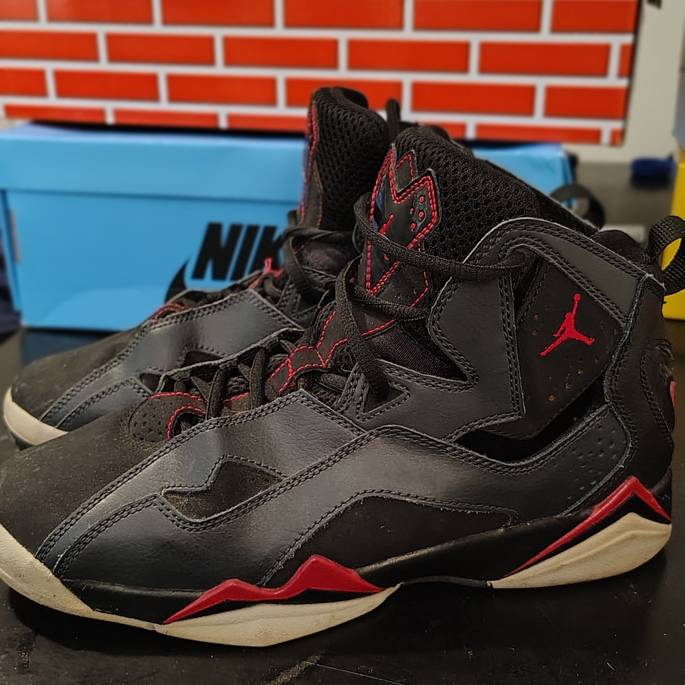 Jordan True Flight- Size 6.5